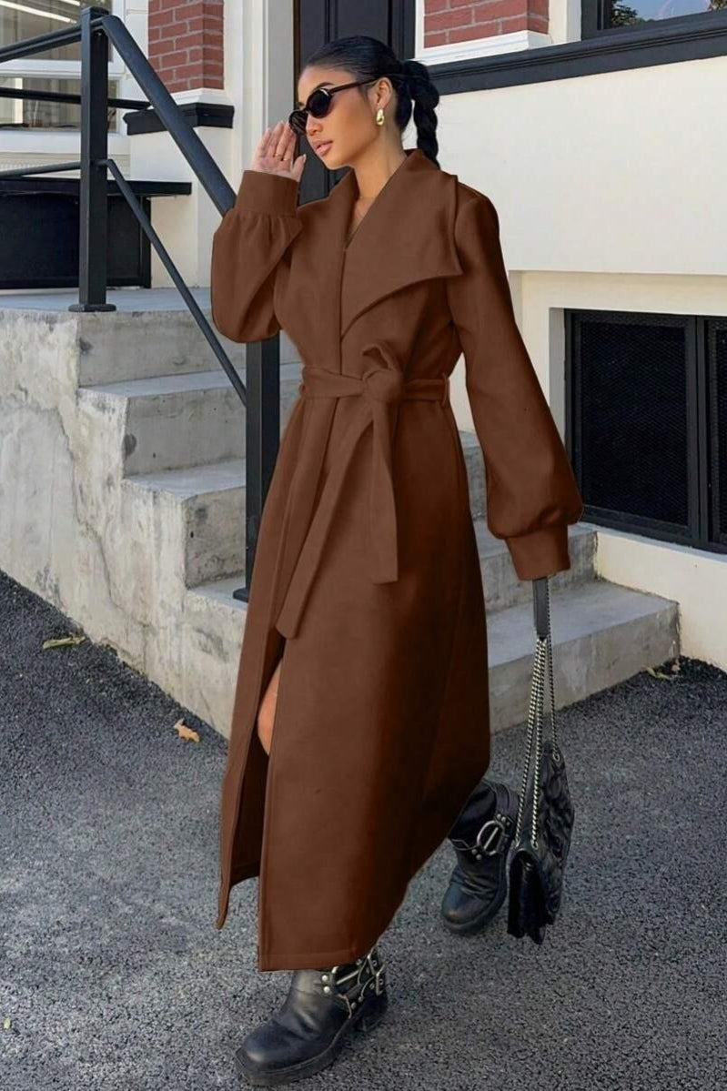 Gracefully Styled Coat for Any Occasion