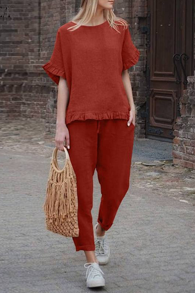 Gracefully Styled Garment for Any Occasion