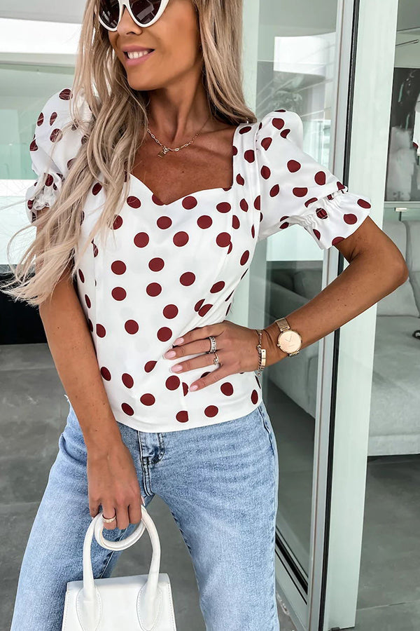 Beautifully Finished Top in a Timeless Design