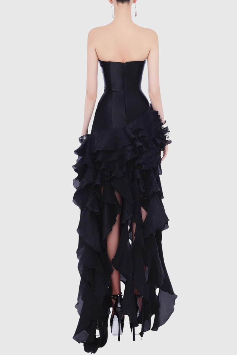 Beautifully Crafted Dress in a Classic Style