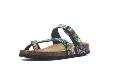 Effortlessly Elegant Sandals with a Timeless Design