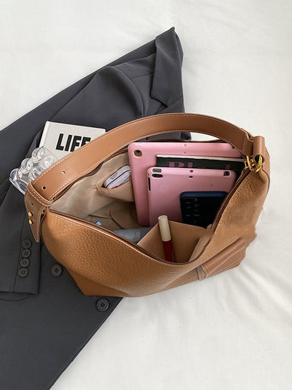 Polished Bag with an Effortless Classic Look