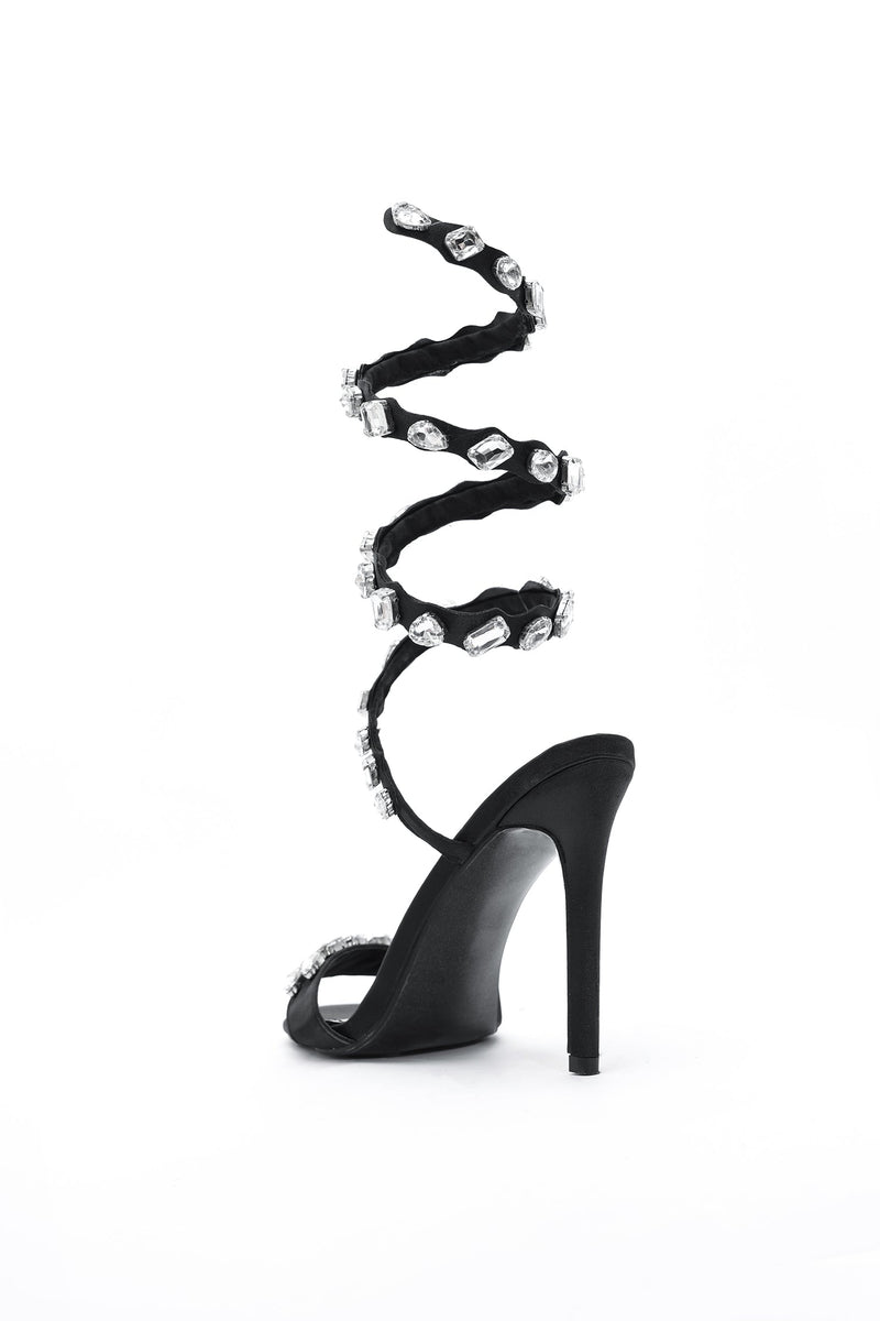 Beautifully Finished Sandals in a Timeless Design