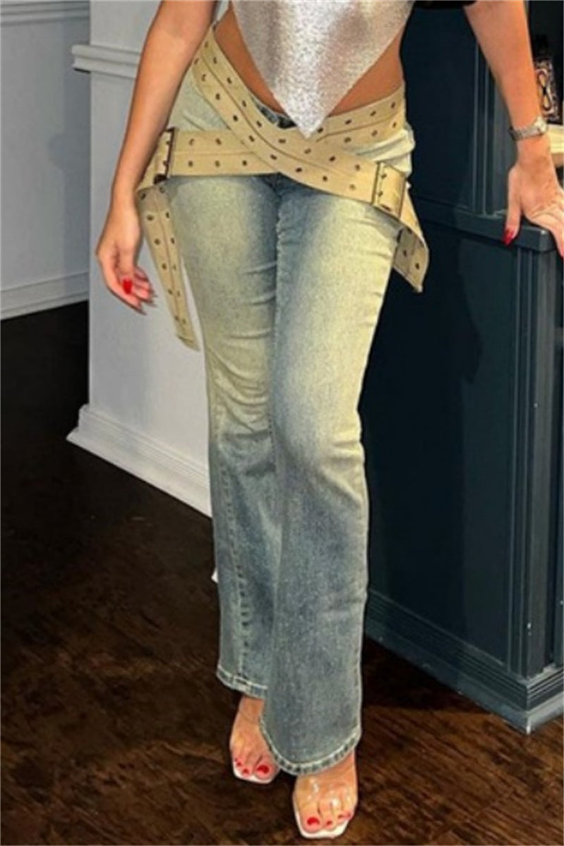 Sophisticated Garment with a Clean Classic Look