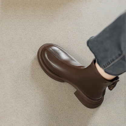 Polished Boots with an Effortless Classic Look