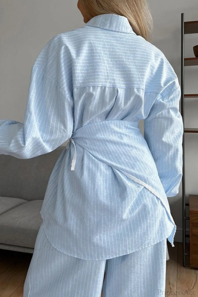 Classic Vintage Pants with a Flattering Fit