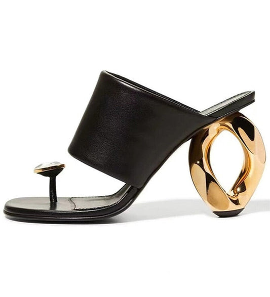 Well Tailored Sandals with a Graceful Silhouette
