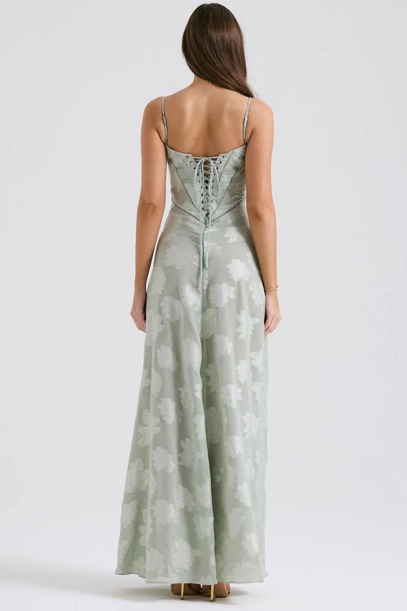 Classic Vintage & Enduringly Stylish Garment