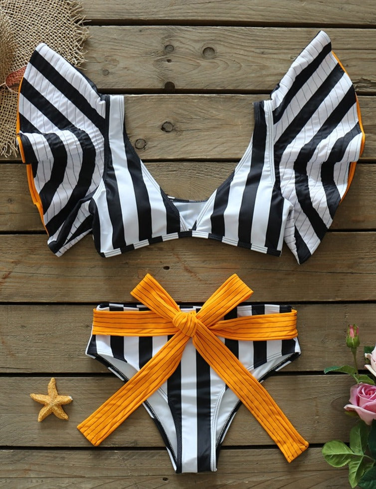 Well Tailored Swimsuit with a Graceful Silhouette