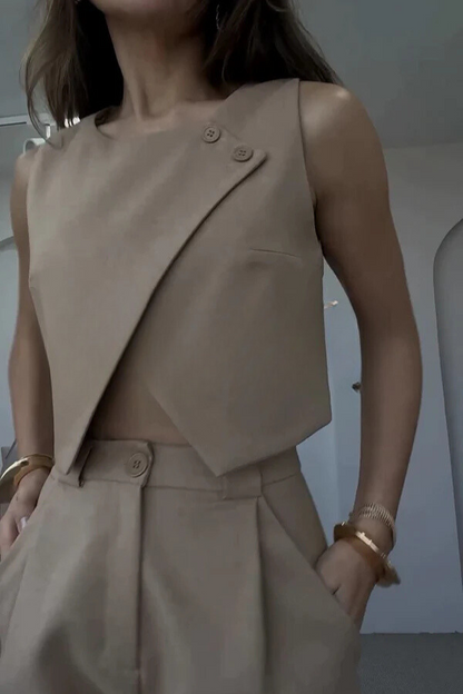 Beautifully Finished Pants in a Timeless Design