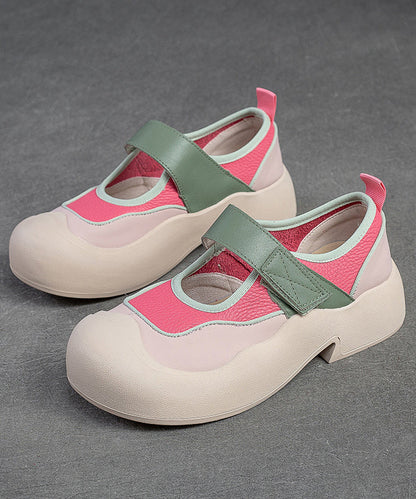 Well Tailored Shoes with a Graceful Silhouette