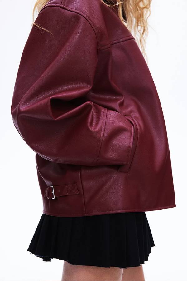 Well Tailored Jacket with a Graceful Silhouette