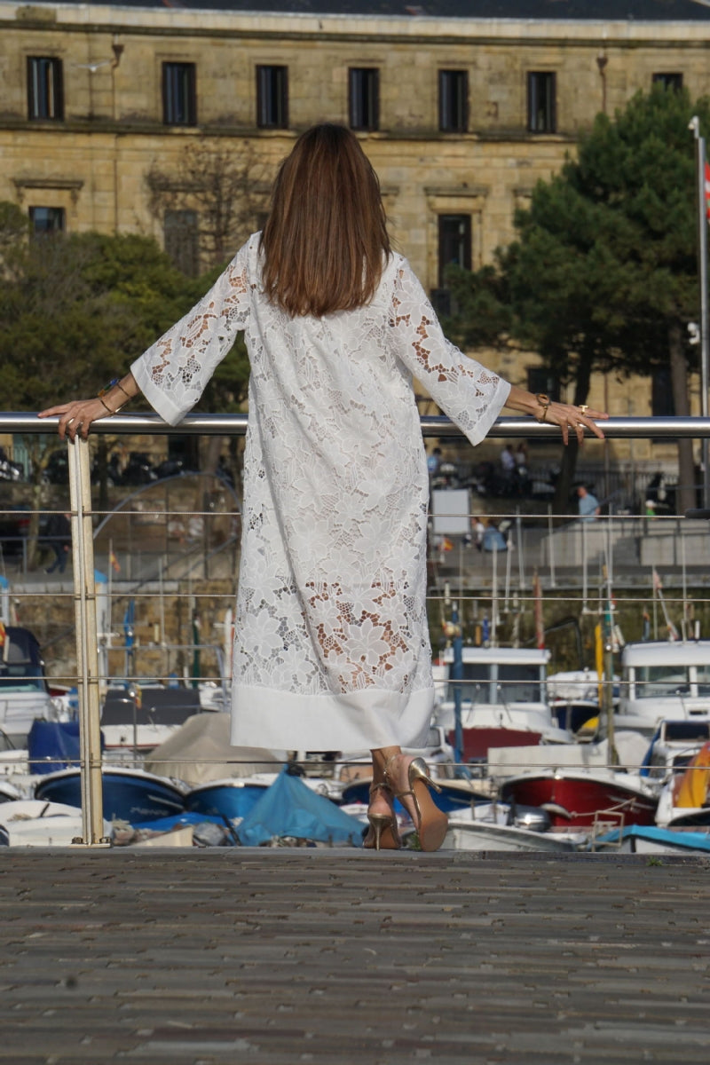 Gracefully Styled Garment for Any Occasion