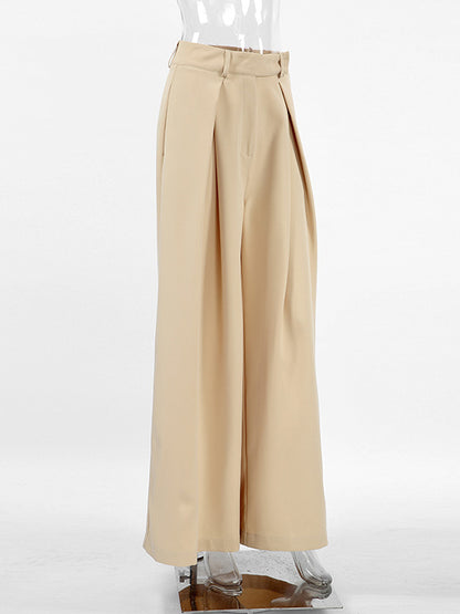 Effortlessly Elegant Trousers with a Timeless Design