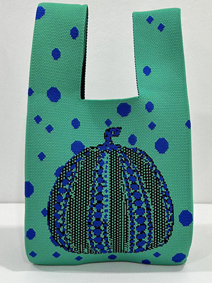 Gracefully Styled Bag for Any Occasion