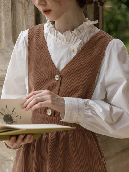 Effortlessly Elegant Shirt with a Timeless Design