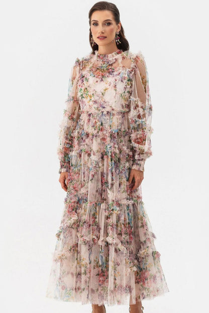 Gracefully Styled Dress for Any Occasion