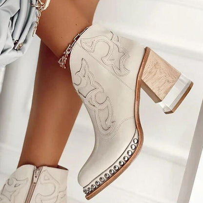 Well Tailored Boots with a Graceful Silhouette