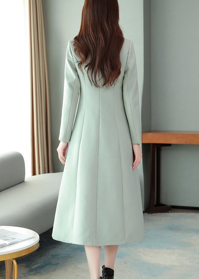 Gracefully Styled Coat for Any Occasion