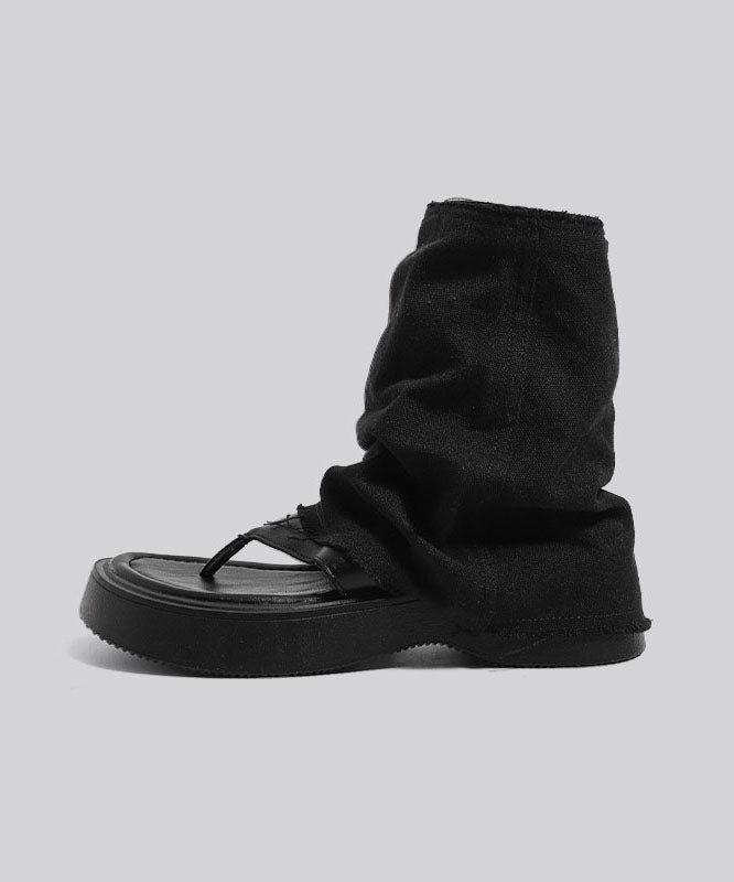 Well Tailored Boots with a Graceful Silhouette