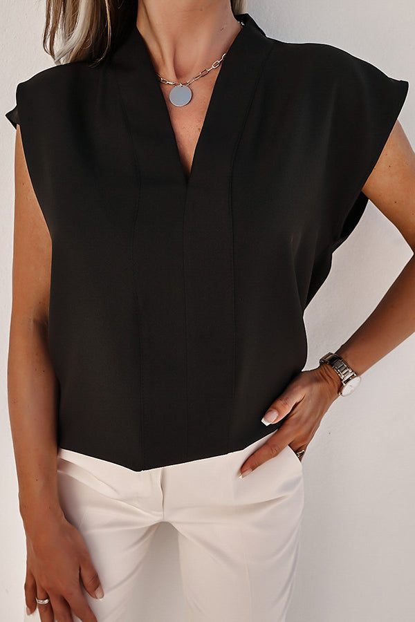 Beautifully Crafted Blouse in a Classic Style