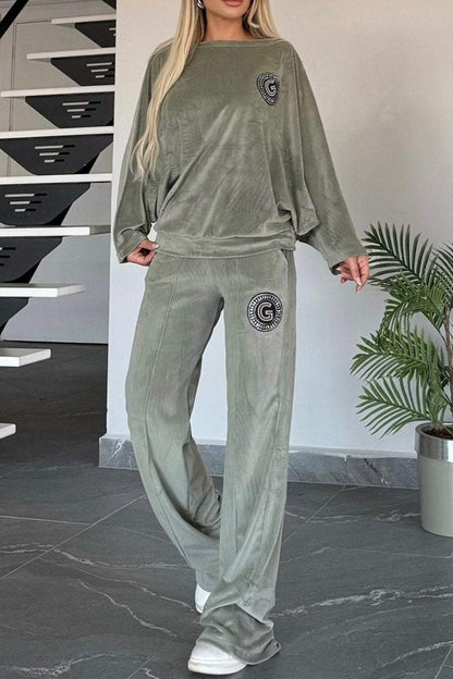 Sophisticated Garment with a Clean Classic Look