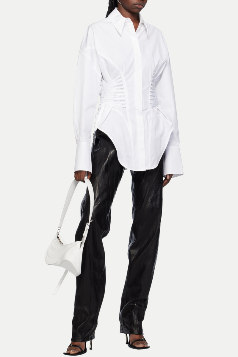Well Tailored Shirt with a Graceful Silhouette