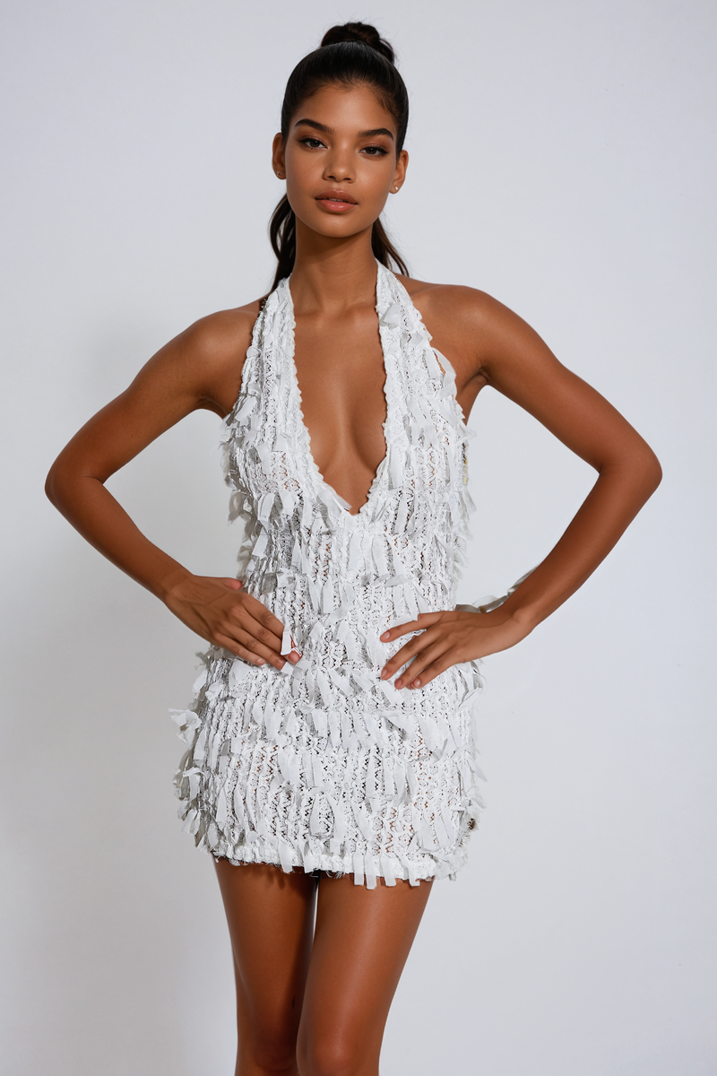 Beautifully Finished Dress in a Timeless Design
