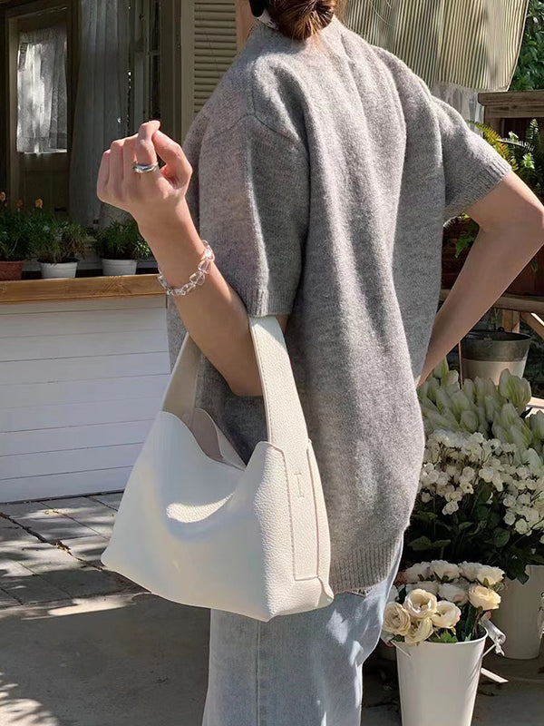 Sophisticated Bag with a Clean Classic Look