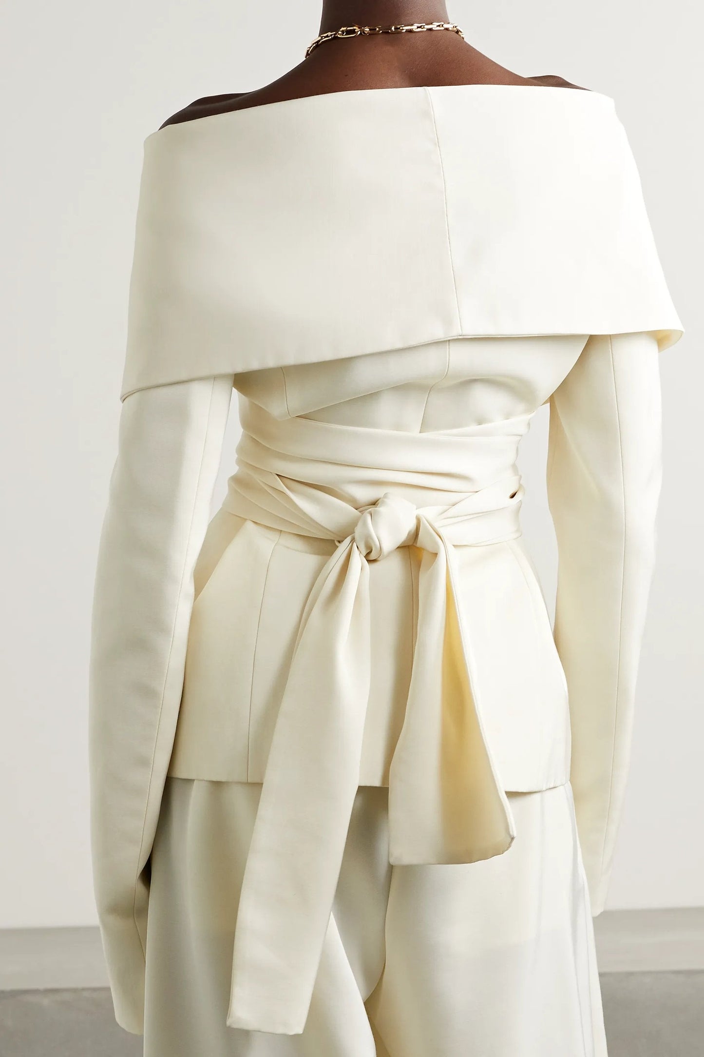 Well Tailored Garment with a Graceful Silhouette