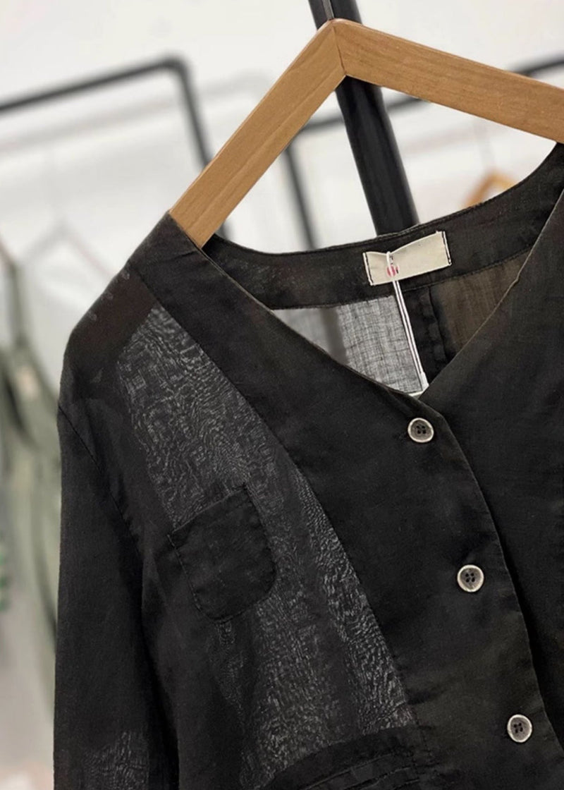 Effortlessly Elegant Cardigan with a Timeless Design