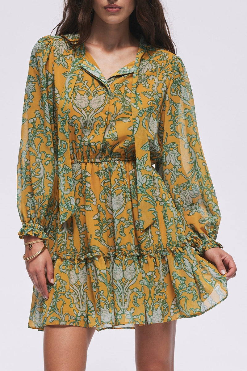 Polished Dress with an Effortless Classic Look