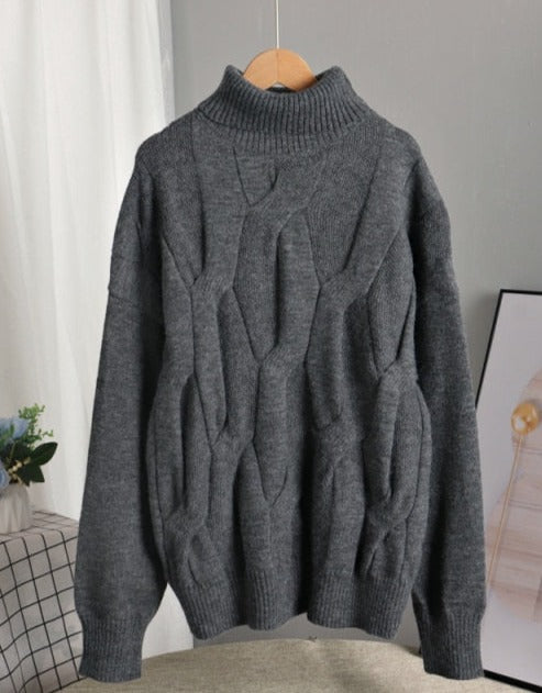 Effortlessly Elegant Sweater with a Timeless Design