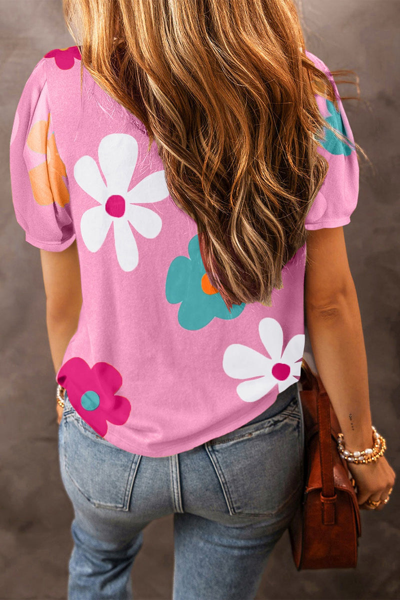 Well Tailored Blouse with a Graceful Silhouette