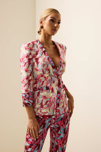 Effortlessly Elegant Garment with a Timeless Design
