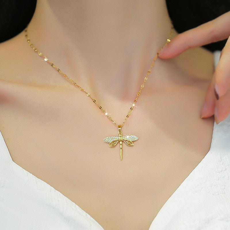 Gracefully Styled Garment for Any Occasion
