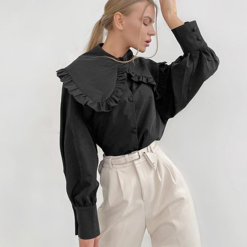 Classic Vintage Blouse with a Flattering Fit