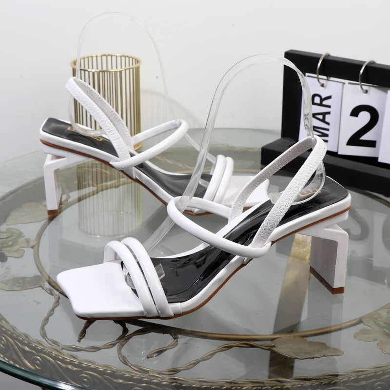 Polished Sandals with an Effortless Classic Look