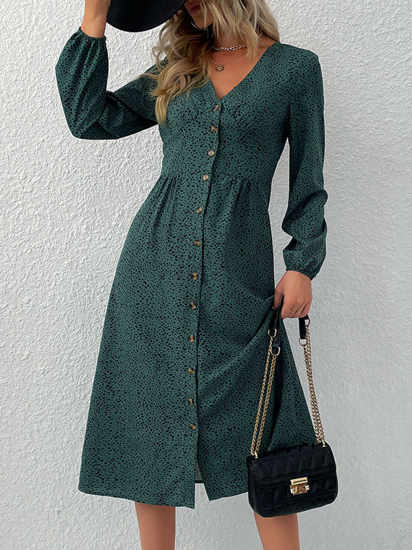 Gracefully Styled Dress for Any Occasion