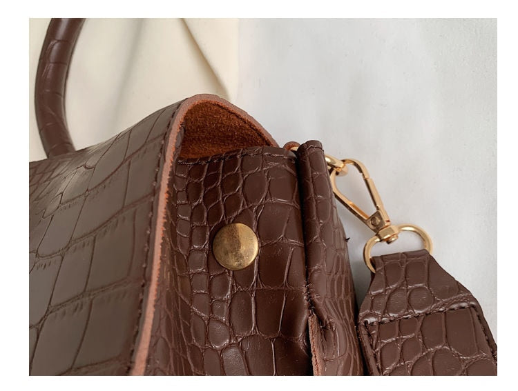Sophisticated Bag with a Clean Classic Look
