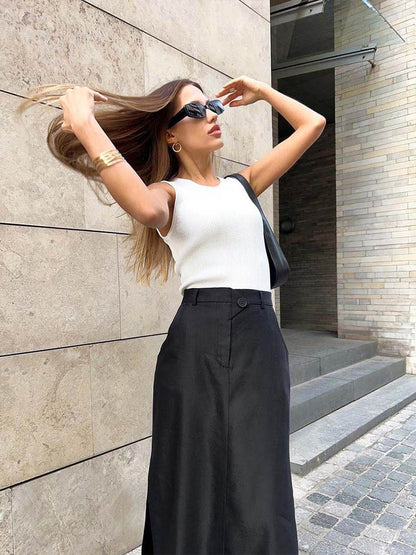 Sophisticated Garment with a Clean Classic Look
