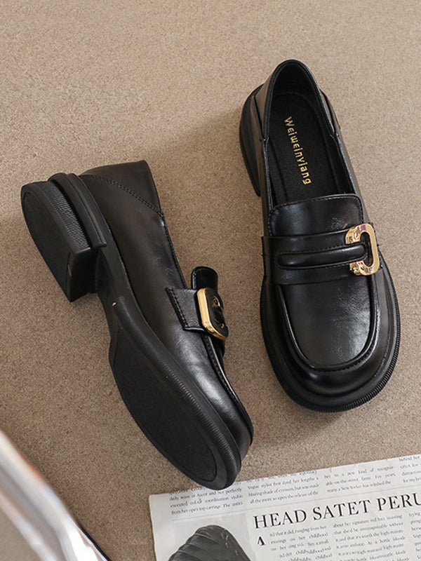 Well Tailored Shoes with a Graceful Silhouette