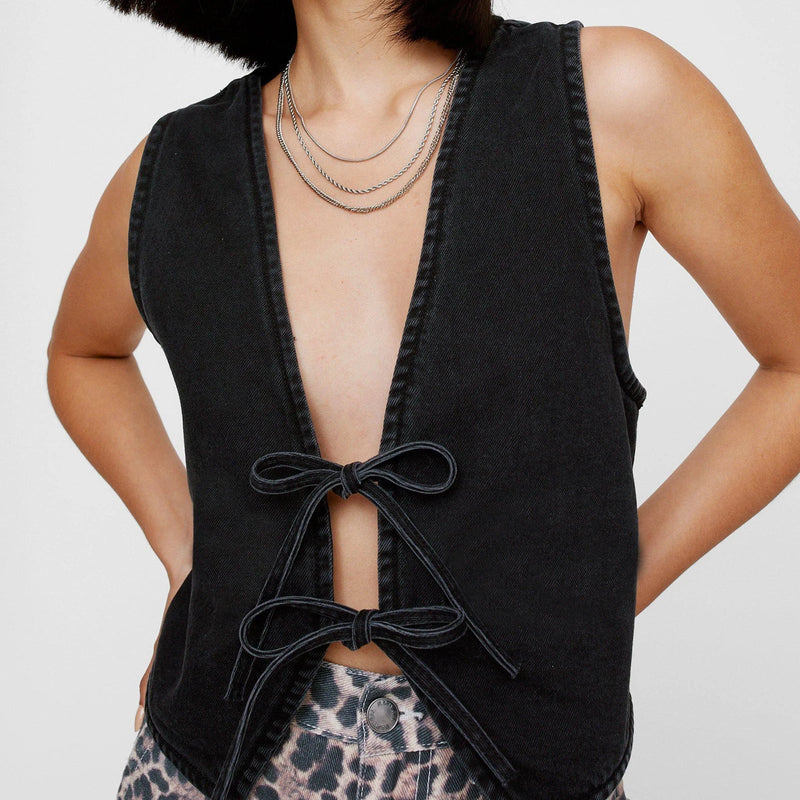 Classic Vintage & Enduringly Stylish Top