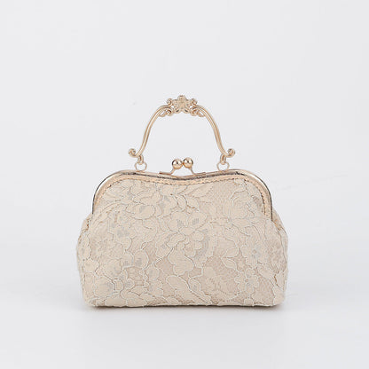 Well Tailored Bag with a Graceful Silhouette