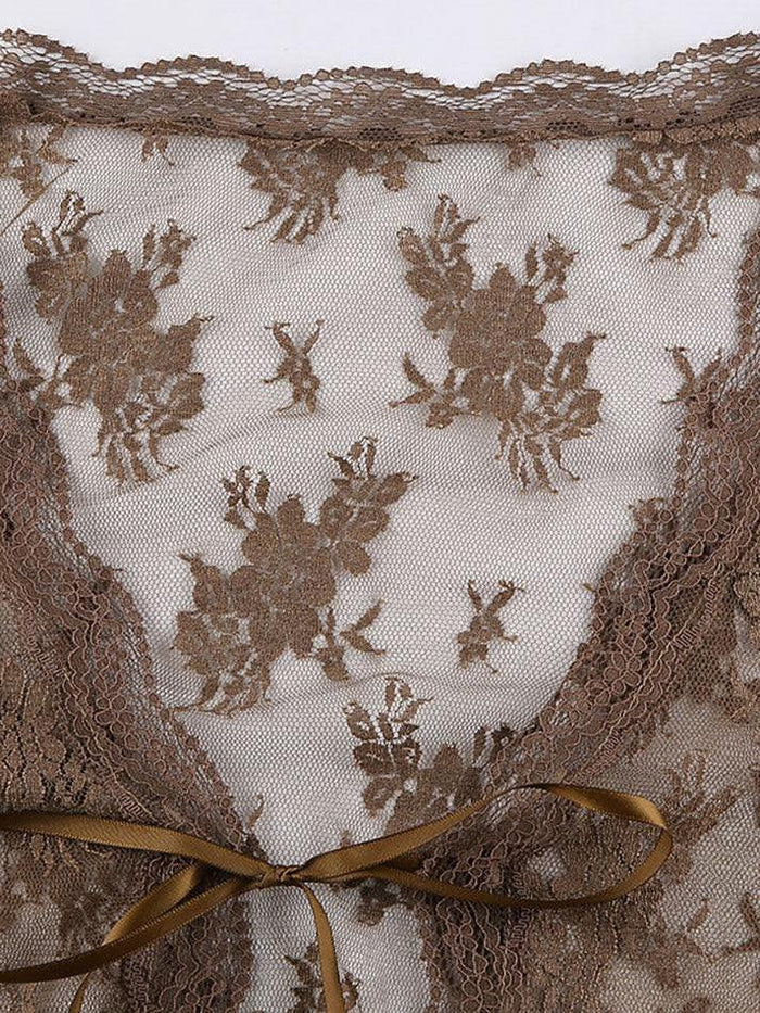Classic Vintage & Enduringly Stylish Blouse