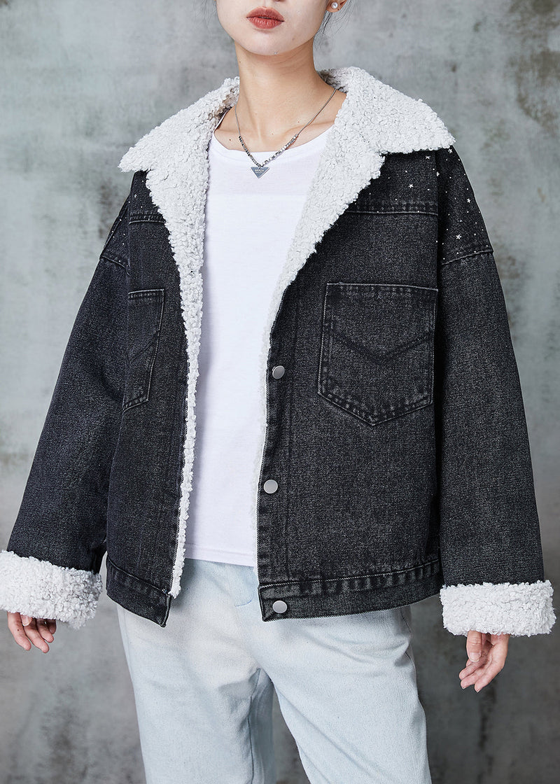 Gracefully Styled Jacket for Any Occasion