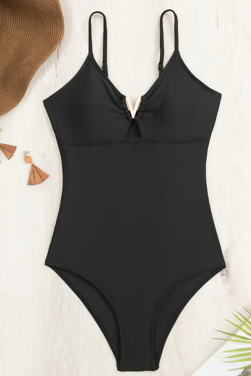 Well Tailored Swimsuit with a Graceful Silhouette