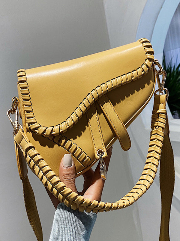 Well Tailored Bag with a Graceful Silhouette