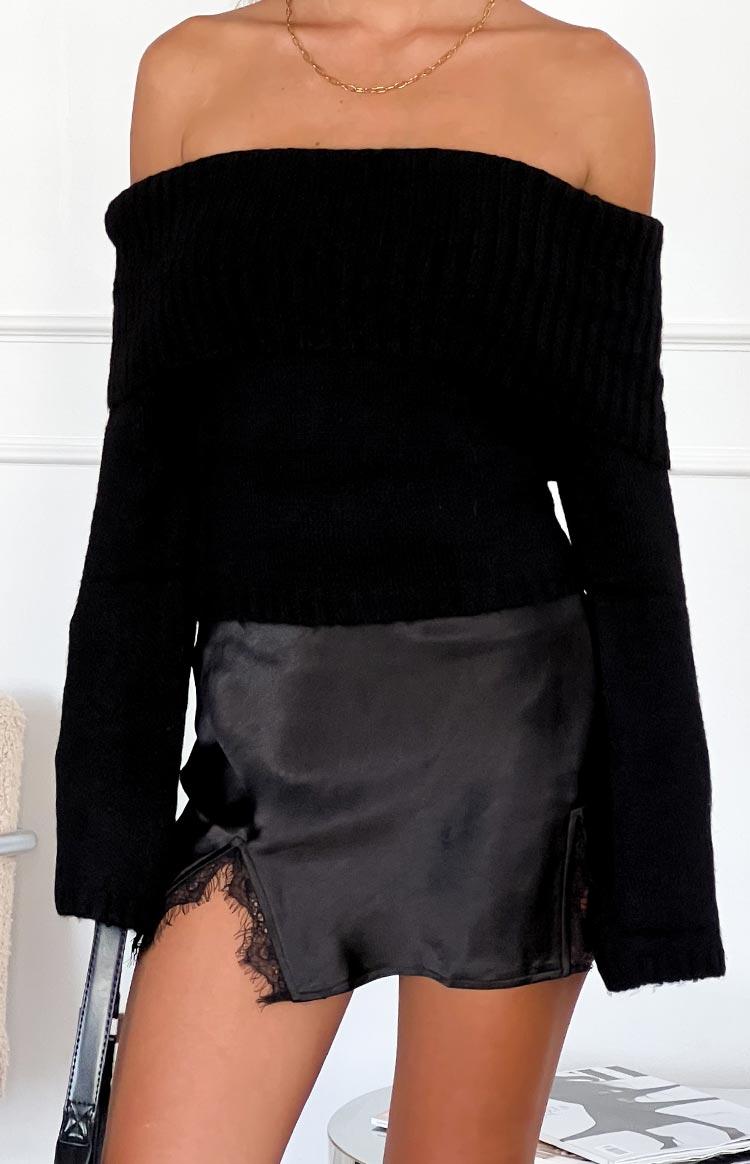 Sophisticated Garment with a Clean Classic Look