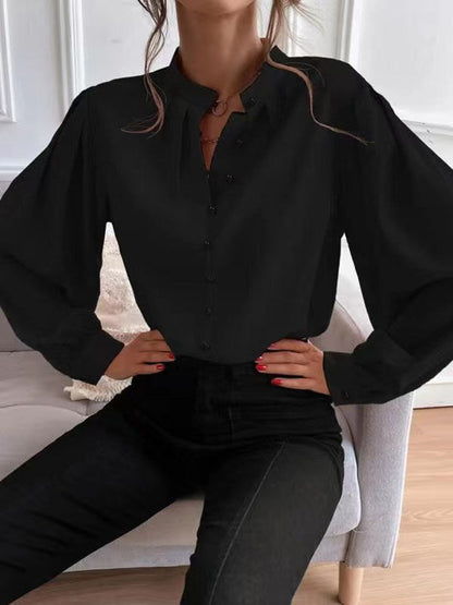 Well Tailored Blouse with a Graceful Silhouette